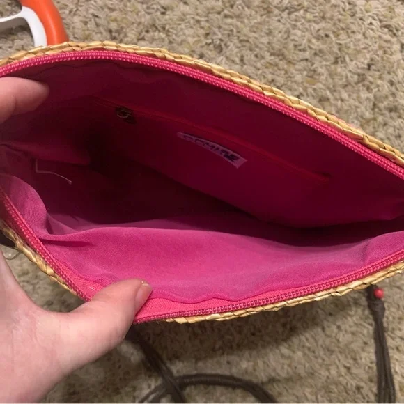 NWT Cruise Club pink/tan striped summer straw crossbody with corded/beaded strap - Picture 5 of 10